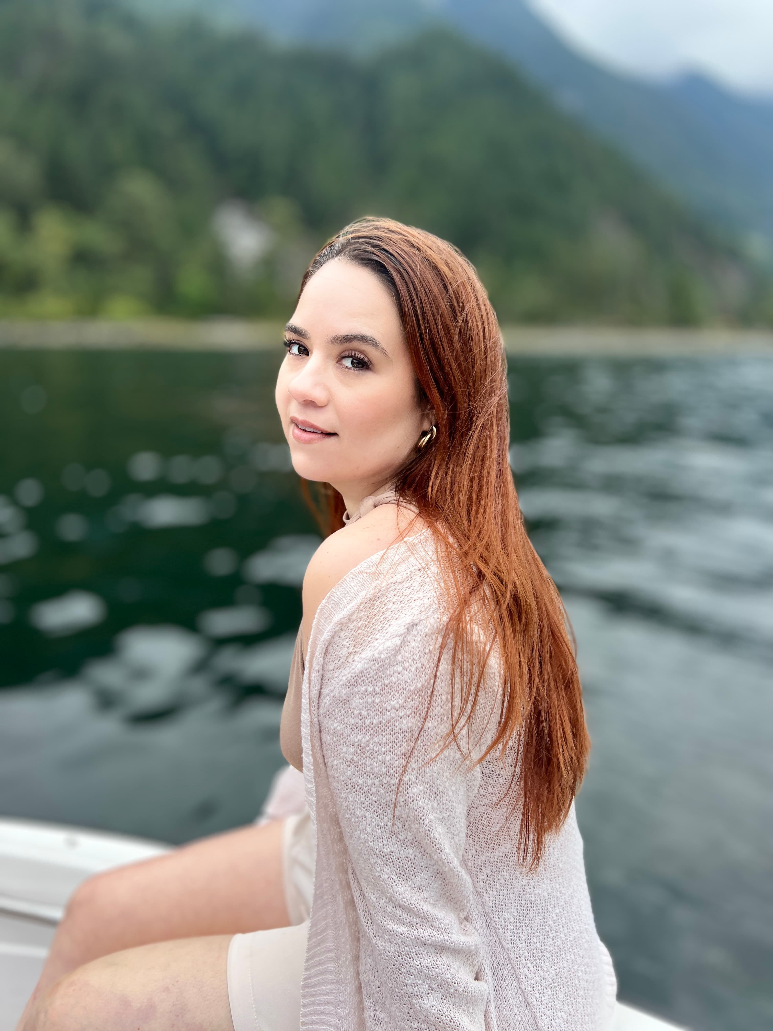 Mariaelena Cossio Clark — UX/UI Designer & Frontend Engineer